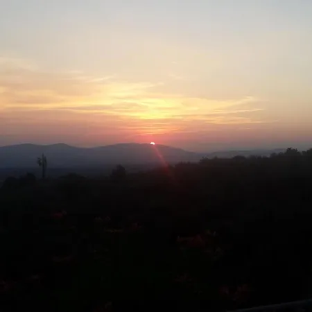 Bed & Breakfast La Maison Rouge Pian Di Sco