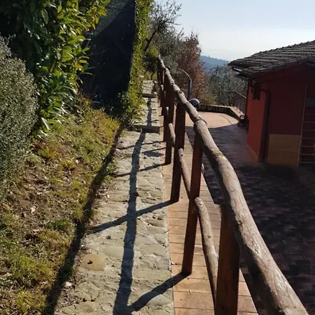 La Maison Rouge Bed & Breakfast Pian Di Sco